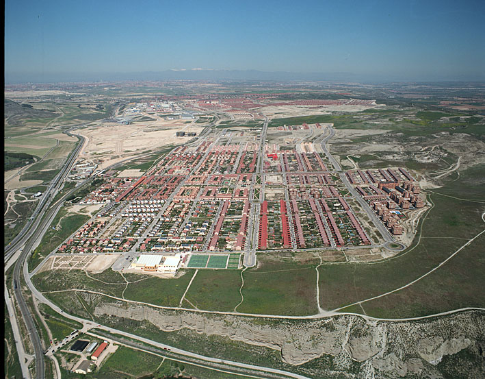 977461