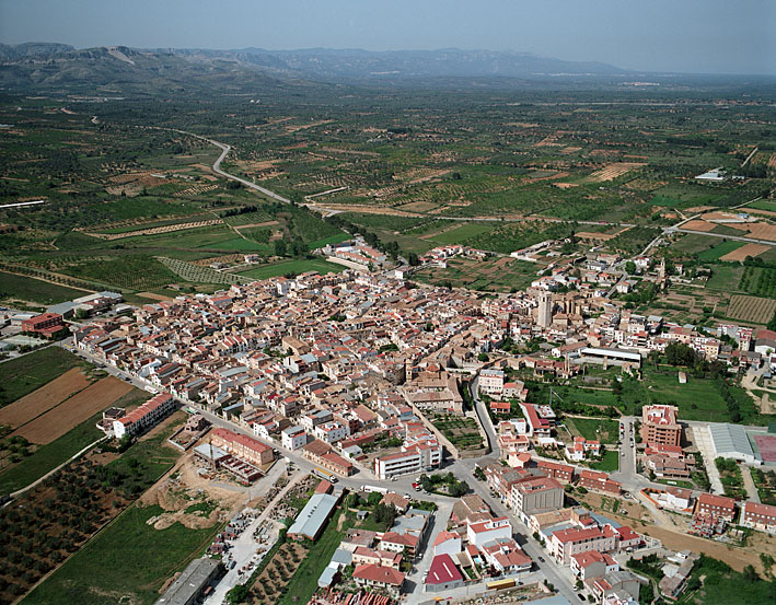980685