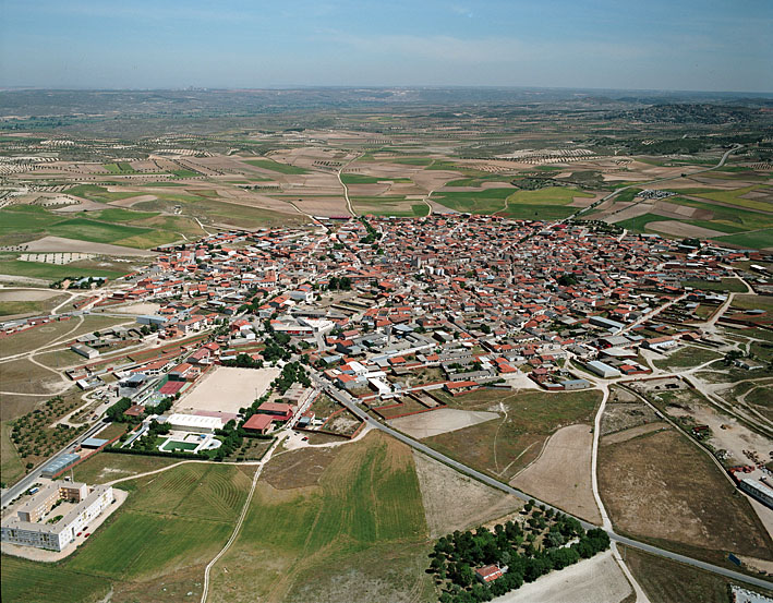 982458
